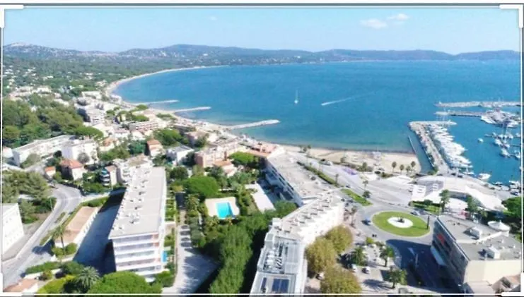 Cavalaire Sea View Cottage: Equipped for 4 with Pool, A/C, Wi-Fi & Bikes Apartment