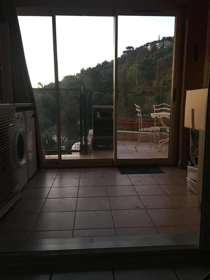 Cavalaire Sea View Cottage: Equipped for 4 with Pool, A/C, Wi-Fi & Bikes Apartment