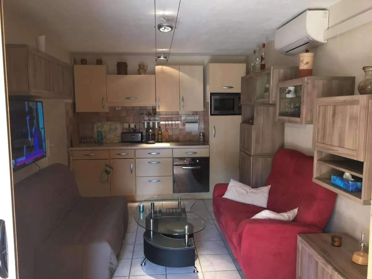 Cavalaire Sea View Cottage: Equipped for 4 with Pool, A/C, Wi-Fi & Bikes 0*, Cavalaire-sur-Mer France