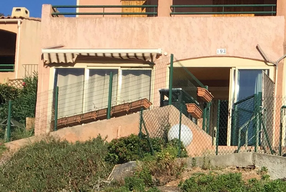 Apartment Cavalaire Sea View Cottage: Equipped for 4 with Pool, A/C, Wi-Fi & Bikes
