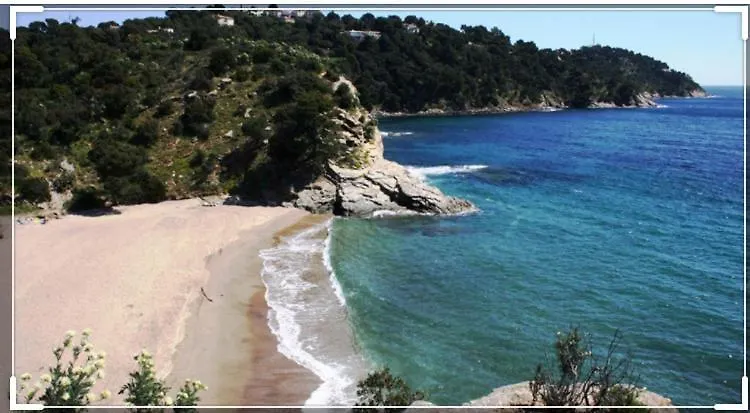Cavalaire Sea View Cottage: Equipped for 4 with Pool, A/C, Wi-Fi & Bikes Apartment Cavalaire-sur-Mer
